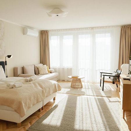 Podmaniczky Terrace Retreat With Ac Apartment Budapest Ngoại thất bức ảnh